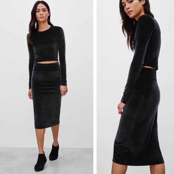WILFRED FREE Aritzia Bela Velvet Midi Skirt Sz XXS Black - Picture 1 of 5